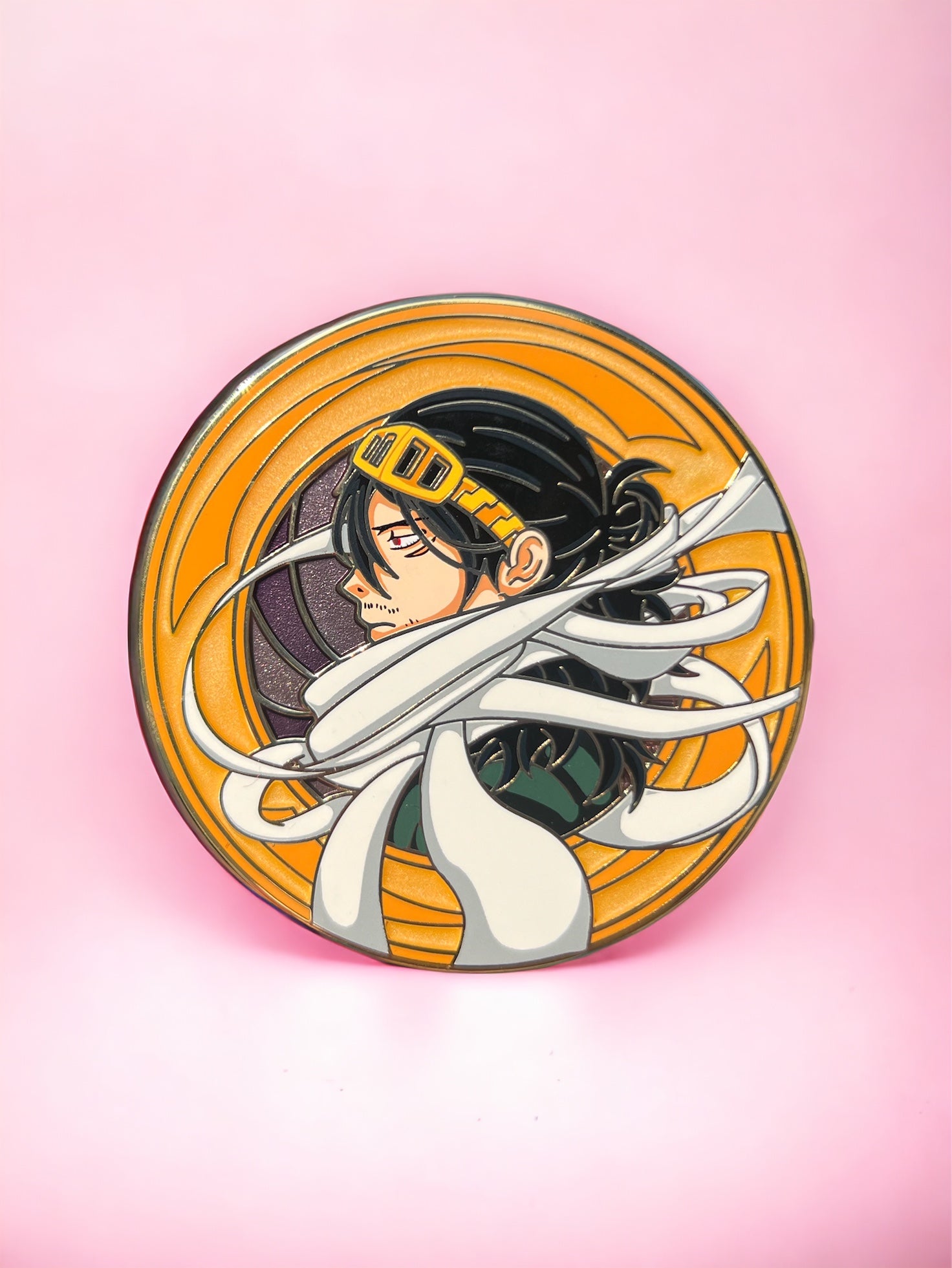 Zawa medallion pin